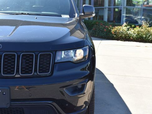 Used 2021 Jeep Grand Cherokee Limited AWD/4WD image 5