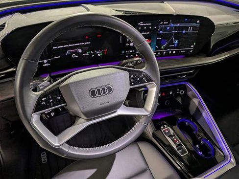 Certified 2025 Audi Q5 Premium w/ Convenience Package AWD/4WD image 13