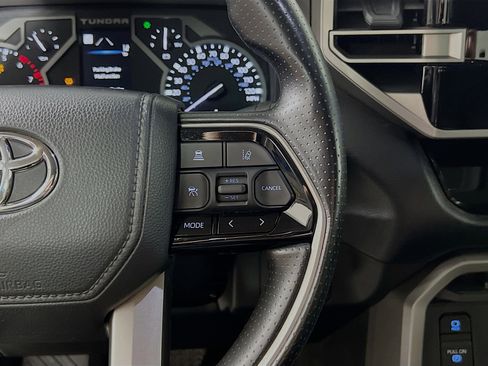Used 2022 Toyota Tundra SR5 w/ Convenience Package image 19