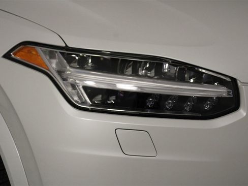 Certified 2024 Volvo XC90 T8 Ultimate w/ Protection Package Premier image 26