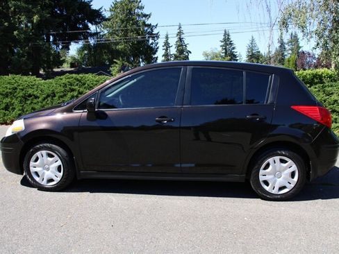 Used 2011 Nissan Versa 1.8 S w/ Plus Pkg FWD image 12