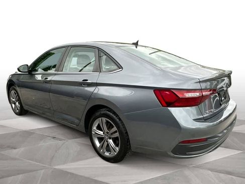 Used 2022 Volkswagen Jetta SE FWD image 6