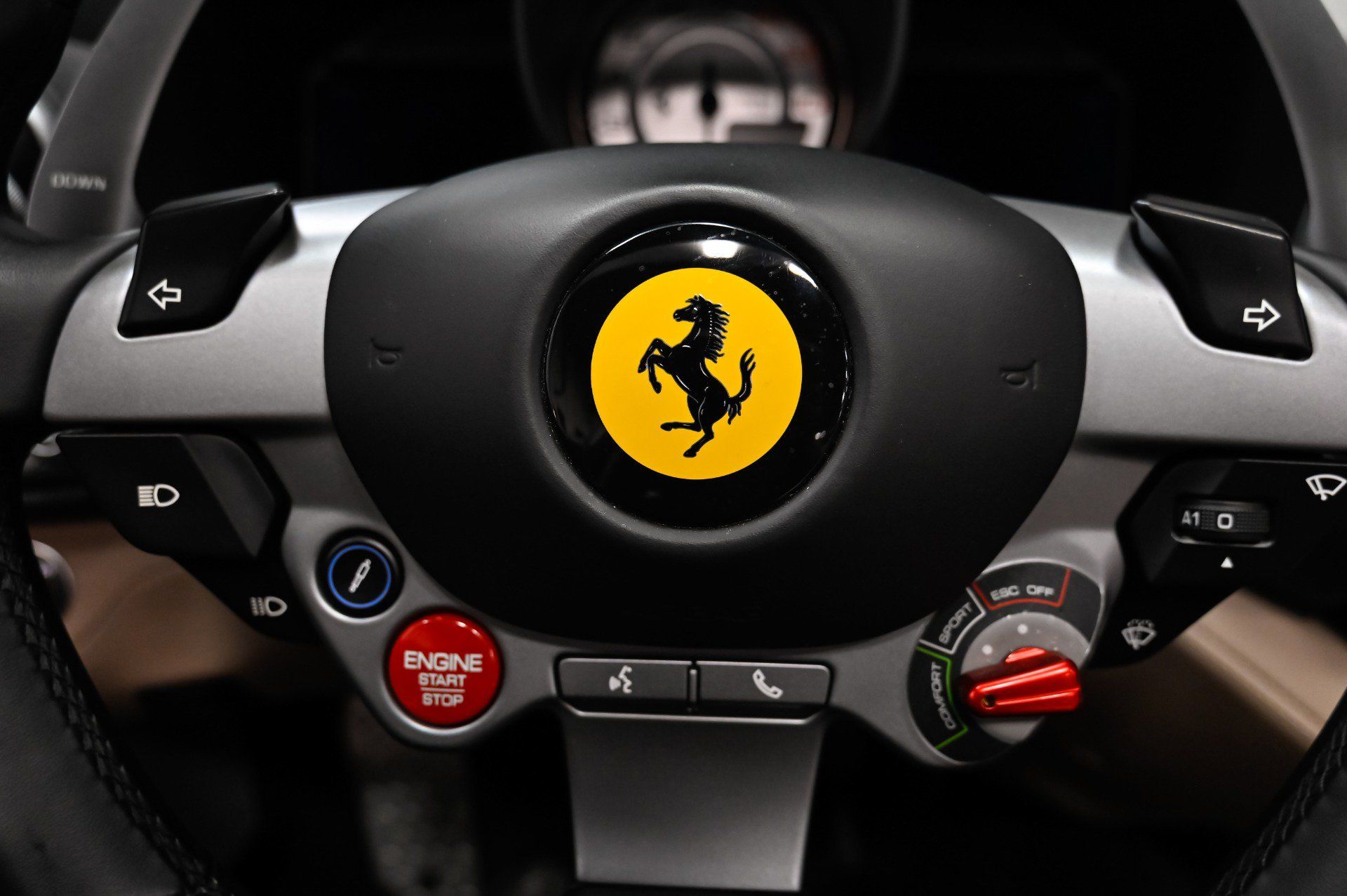 Used 2019 Ferrari Portofino RWD image 49