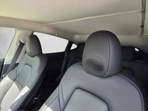 Used 2025 Tesla Model Y Long Range AWD/4WD image 13