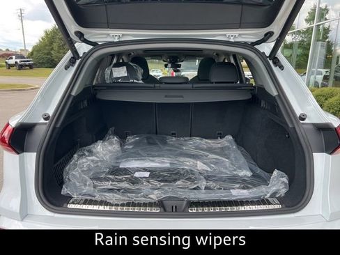 New 2025 Audi Q5 Premium Plus image 28