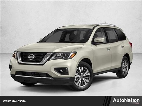 Used 2020 Nissan Pathfinder S image 1