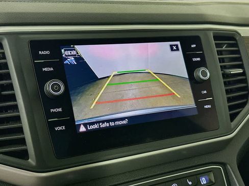 Used 2021 Volkswagen Atlas SE w/ Panoramic Sunroof Package image 28