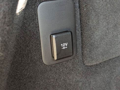 Used 2020 Land Rover Range Rover Evoque SE AWD/4WD image 33