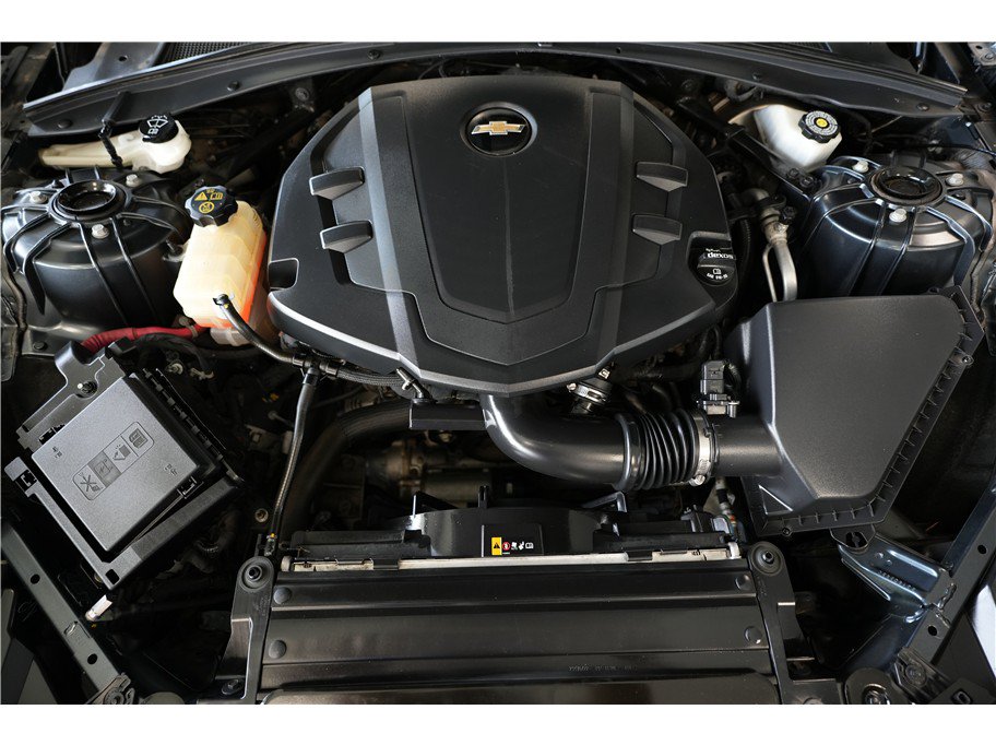 Used 2019 Chevrolet Camaro LT w/ RS Package RWD image 10