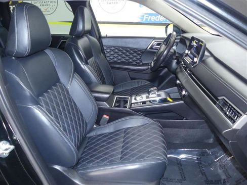 Used 2022 Mitsubishi Outlander SEL AWD/4WD image 8