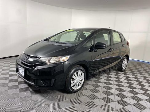 Used 2017 Honda Fit LX image 4