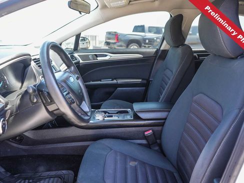 Used 2018 Ford Fusion SE w/ Fusion SE Technology Package FWD image 14