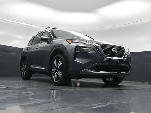 Used 2023 Nissan Rogue SL w/ SL Premium Package FWD image 41