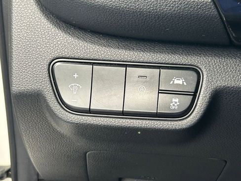 Used 2021 Kia Seltos EX image 32