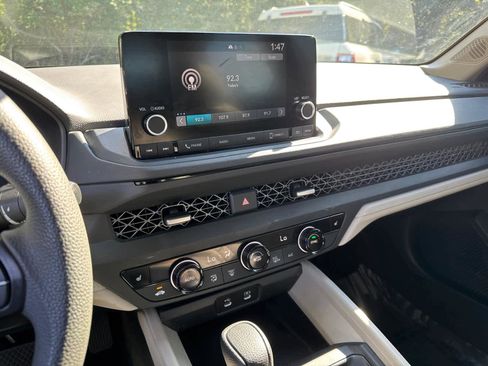 Certified 2024 Honda Accord EX image 27