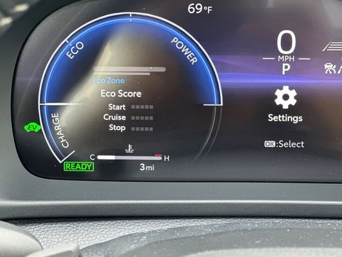 New 2026 Toyota Crown Signia image 24