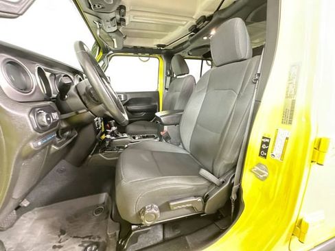 Used 2023 Jeep Wrangler Unlimited w/ Cold Weather Group AWD/4WD image 18