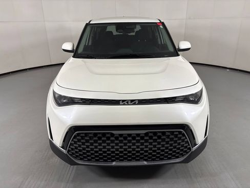 Used 2023 Kia Soul EX FWD image 3