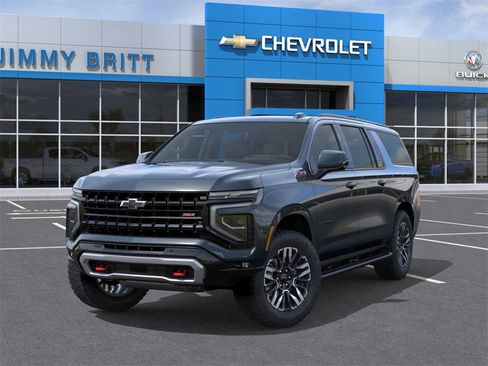 New 2026 Chevrolet Suburban Z71 image 6