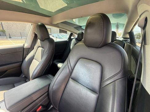Used 2023 Tesla Model 3 Standard Range RWD image 8