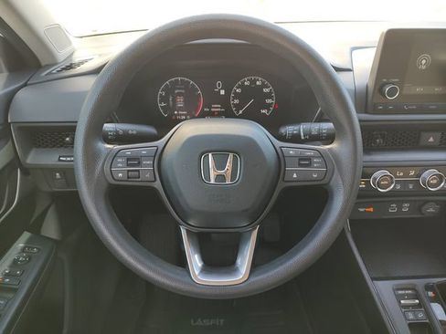 Used 2023 Honda CR-V EX image 11