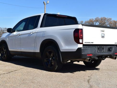 Used 2021 Honda Ridgeline Black Edition image 7