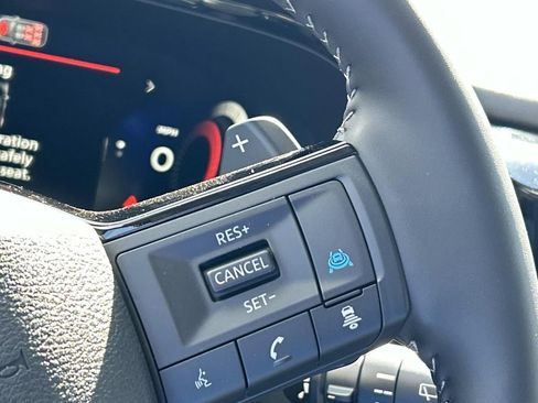 New 2026 Nissan Pathfinder Platinum AWD/4WD image 41