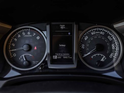 Used 2017 Toyota Tacoma SR5 image 27