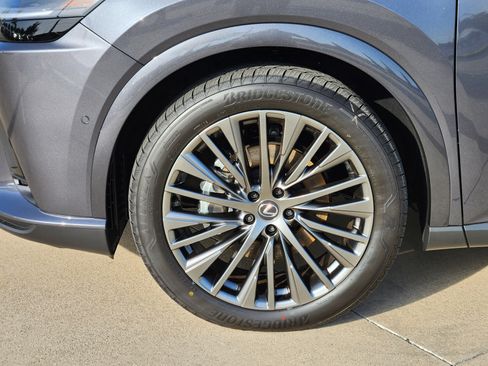 New 2025 Lexus RX 450h AWD w/ Luxury Package image 7