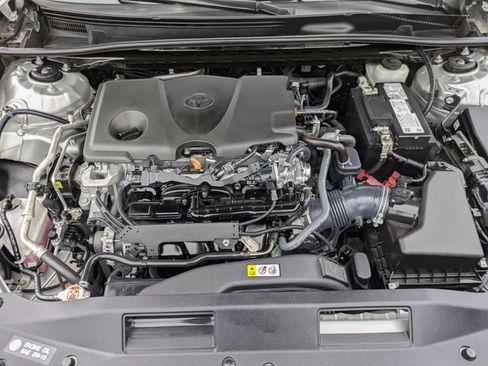 Used 2023 Toyota Camry LE image 32