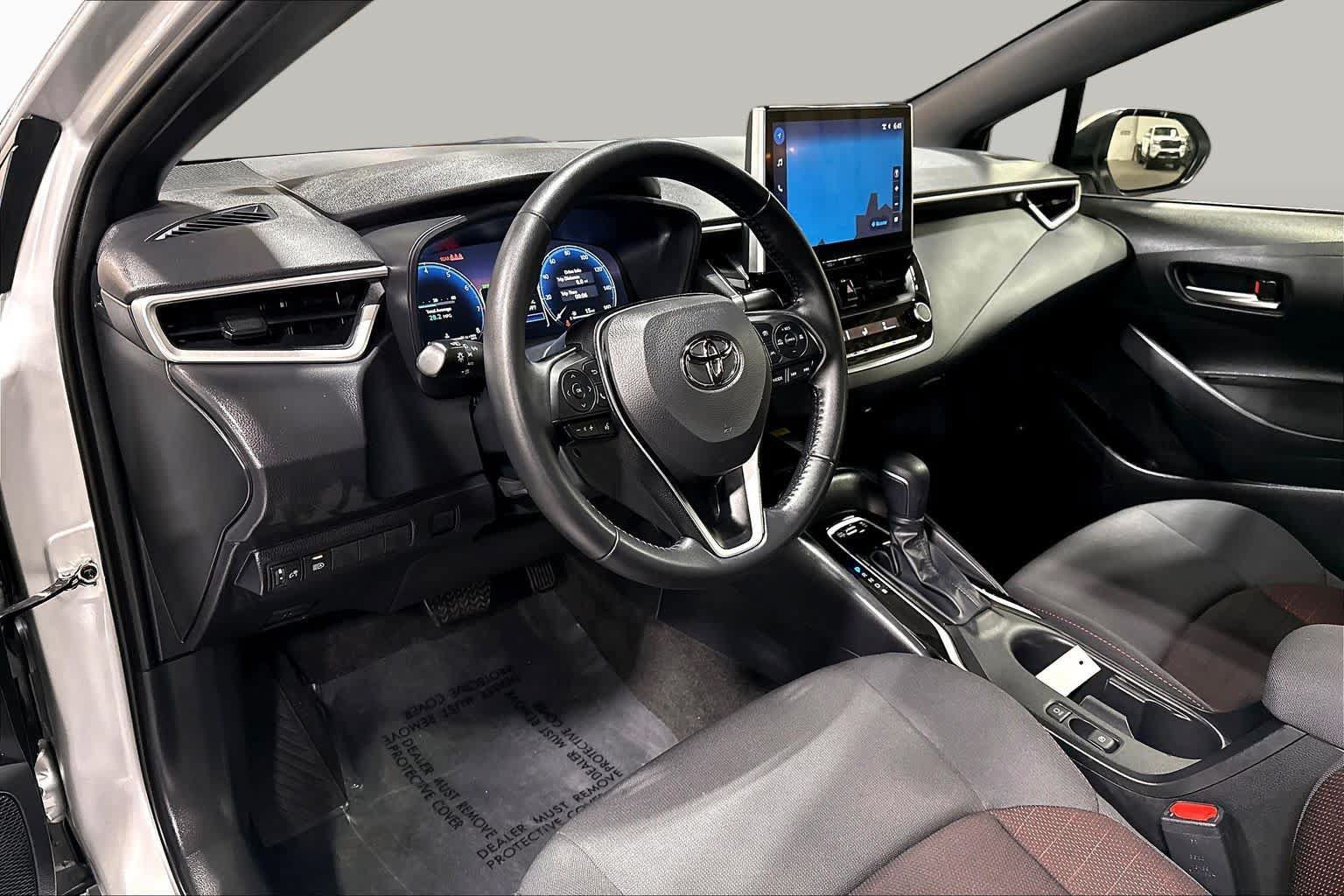 Used 2026 Toyota Corolla SE w/ SE Package FWD image 17