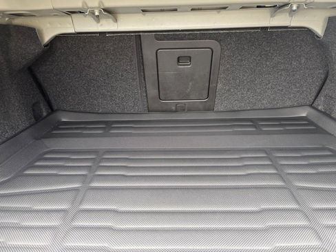 Used 2022 Volvo S60 B5 Inscription image 14