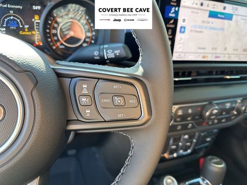 New 2026 Jeep Gladiator Sport image 32