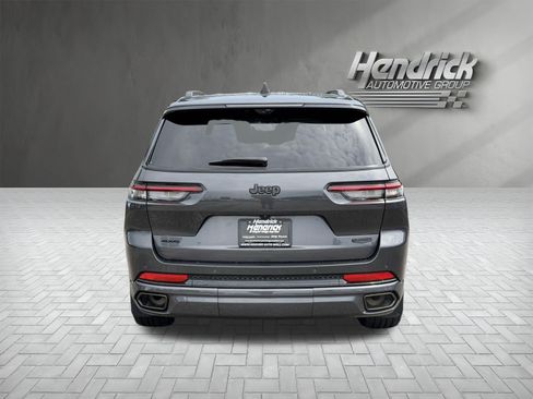 Used 2024 Jeep Grand Cherokee L Summit AWD/4WD image 9