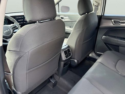 New 2025 Kia Sportage LX image 16