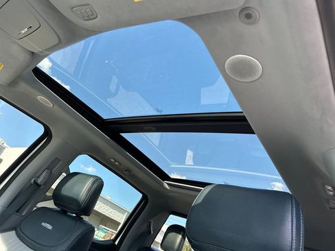 Used 2022 Ford F150 Limited image 13