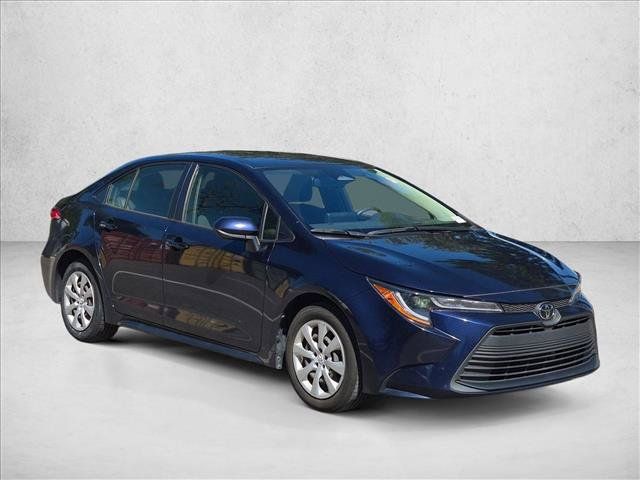 Used 2023 Toyota Corolla LE FWD image 3