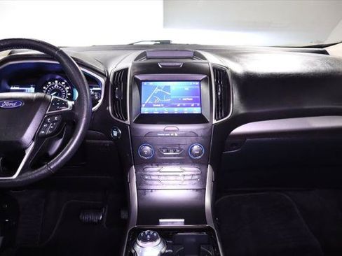 Used 2020 Ford Edge SEL w/ Convenience Package FWD image 26