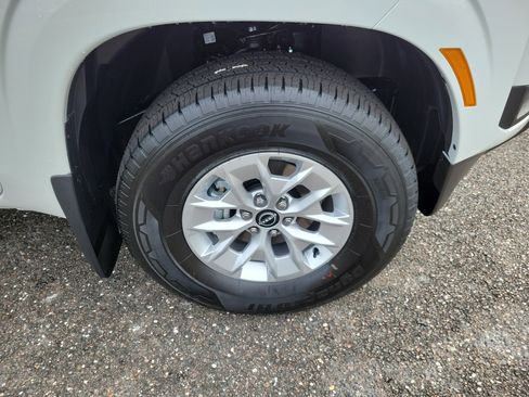 New 2026 Nissan Frontier S image 6