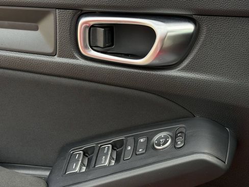 Used 2025 Honda Civic Sport image 20