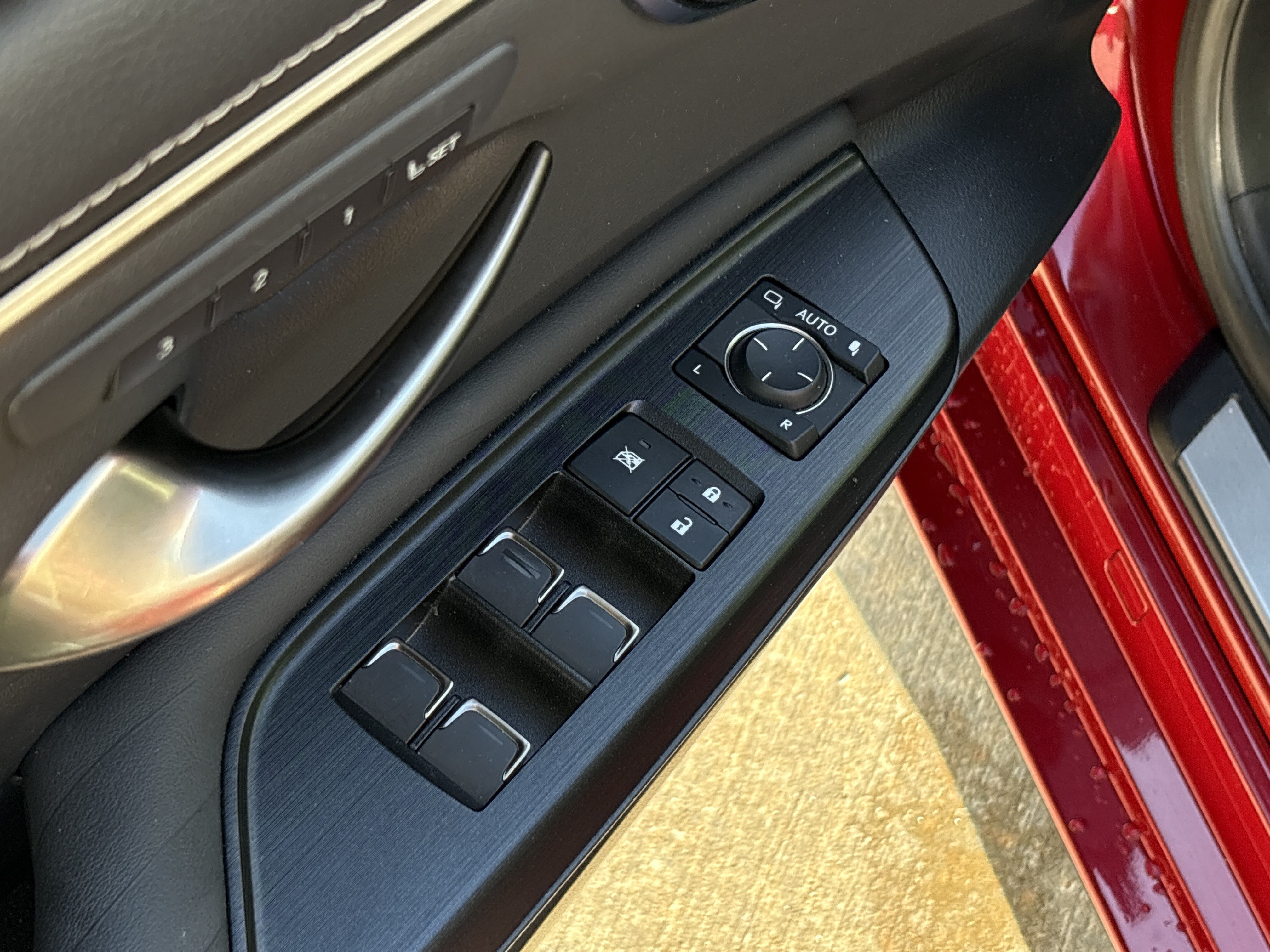 Used 2021 Lexus ES 300h w/ Accessory Package 2 FWD image 15