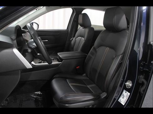 Certified 2025 MAZDA CX-90 3.3 Turbo w/ Select Package AWD/4WD image 5