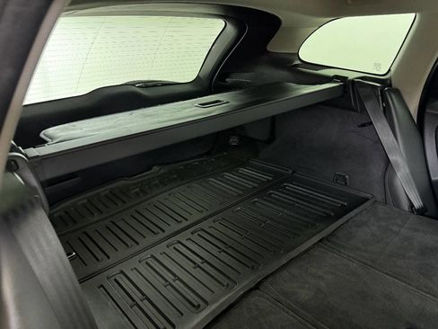 Used 2017 Volvo XC60 T5 w/ Tailgate Package image 76