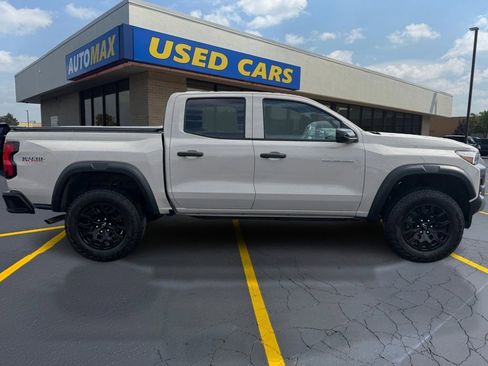 Used 2026 Chevrolet Colorado Trail Boss AWD/4WD image 2
