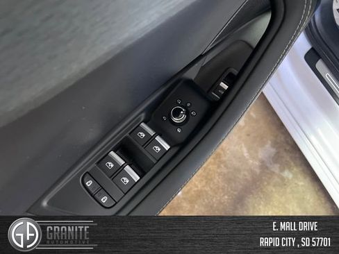 Used 2024 Audi A4 2.0T Premium Plus image 17