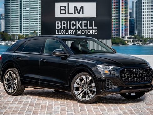 Used 2025 Audi Q8 Prestige image 1