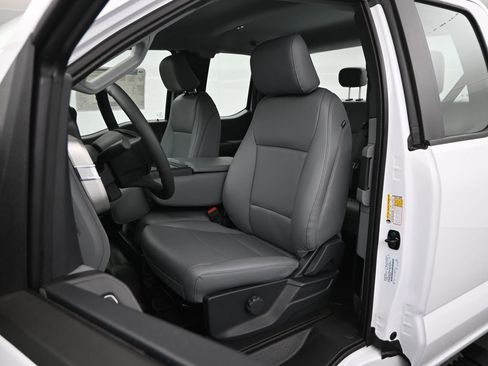 New 2026 Ford F350 XL w/ XL Chrome Package image 8