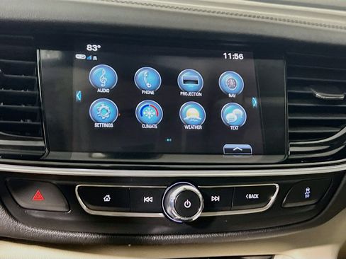 Used 2018 Buick Regal Essence w/ Driver Confidence Package #1 FWD image 27