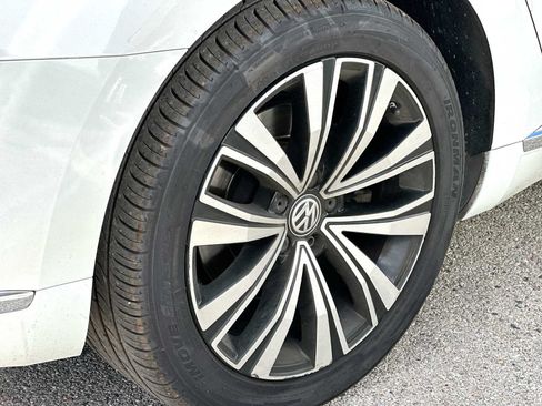 Used 2019 Volkswagen Arteon SE FWD image 5