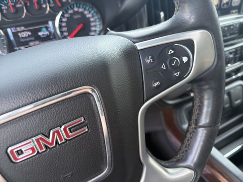 Used 2019 GMC Sierra 2500 SLT AWD/4WD image 34
